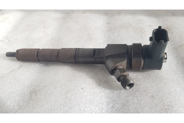 Recambio de inyector para opel insignia berlina 2.0cdti 130 fap referencia OEM IAM 0445110423  