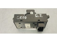 Recambio de mando elevalunas delantero izquierdo para kia cee´d 1.4 crdi 90 fap referencia OEM IAM 93570A2100  