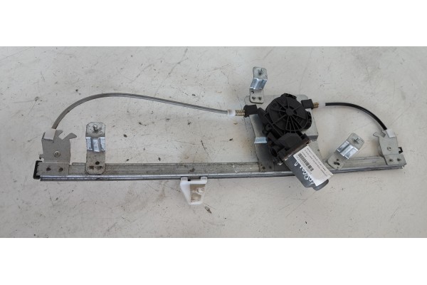 Recambio de elevalunas delantero derecho para renault modus 1.5 dci diesel referencia OEM IAM 400809  