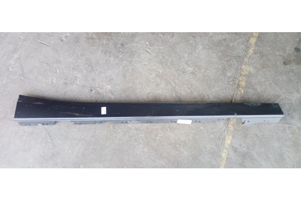 Recambio de faldon lateral para bmw serie 1 lim. (f20) 2.0 turbodiesel referencia OEM IAM   