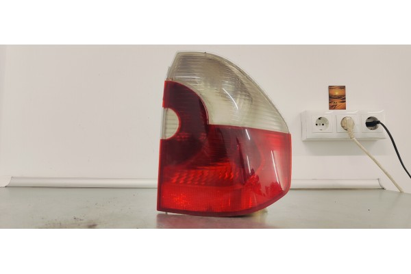 Recambio de piloto trasero derecho para bmw x3 (e83) 3.0d 204 4x4 referencia OEM IAM 63216990170  