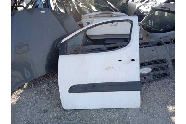 Recambio de puerta delantera izquierda para peugeot partner kombi referencia OEM IAM   