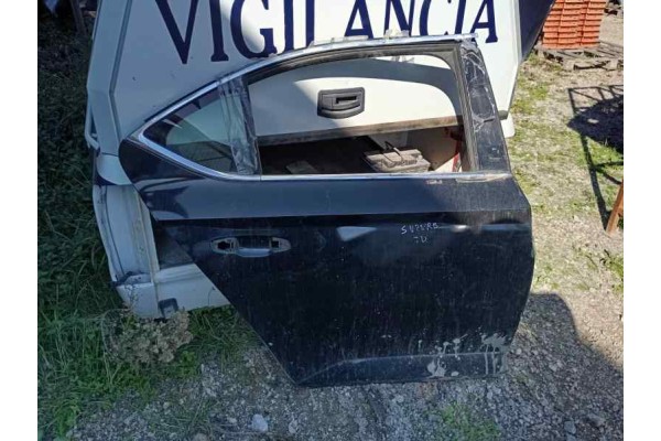 Recambio de puerta trasera derecha para skoda superb (3v3) 2.0tdi 150 fap referencia OEM IAM   