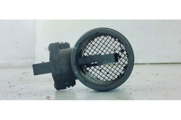 Recambio de caudalimetro para audi a2 (8z) referencia OEM IAM 0281002355  