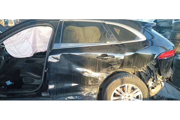 Recambio de puerta trasera izquierda para jaguar f-pace 2.0 diesel cat referencia OEM IAM   