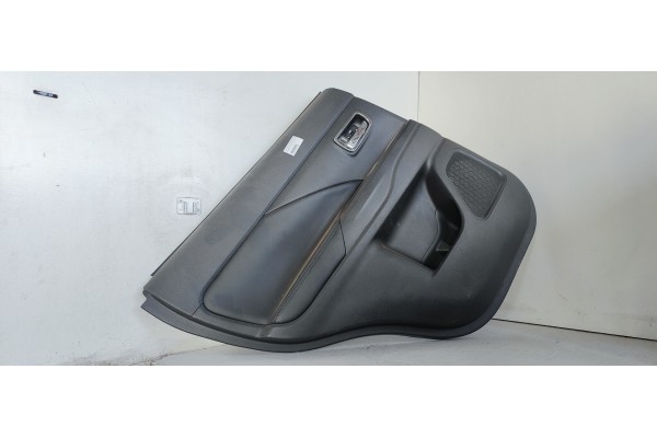 Recambio de guarnecido puerta trasera izquierda para mitsubishi outlander (gf0) kaiteki 4wd referencia OEM IAM   
