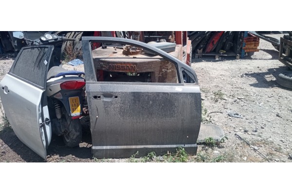 Recambio de puerta delantera derecha para fiat freemont (345) 2.0 jtd 140 fap referencia OEM IAM   