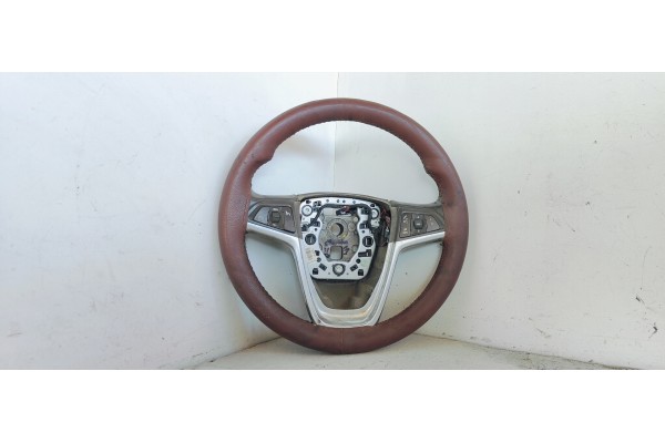 Recambio de volante para opel insignia berlina essentia referencia OEM IAM 13316548  