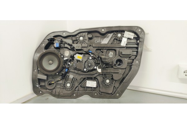 Recambio de elevalunas delantero derecho para kia cee´d 1.4 crdi 90 fap referencia OEM IAM 82480A2110  
