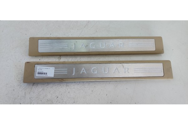 Recambio de moldura para jaguar xf 2.7 v6 diesel luxury referencia OEM IAM 8X2313201AF  