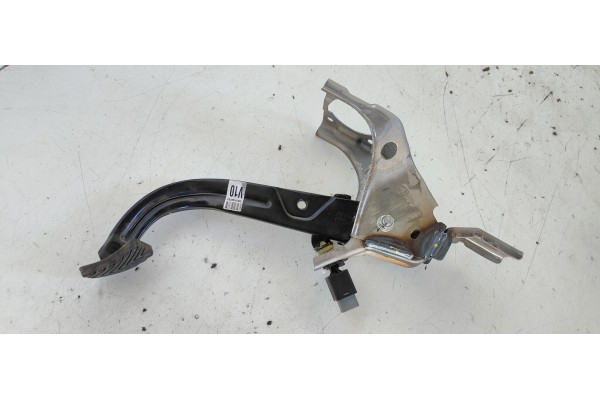Recambio de pedal freno para kia rio (yb) edition 7 referencia OEM IAM 938133S800  