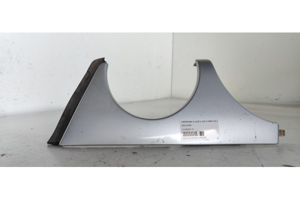 Recambio de moldura para mercedes-benz clase e (w210) berlina 2.3 16v cat referencia OEM IAM 2108200112  