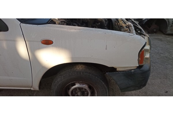 Recambio de aleta delantera derecha para nissan pick-up (d22) 2.5 16v turbodiesel cat referencia OEM IAM   