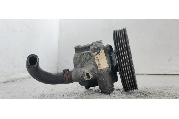 Recambio de bomba direccion para renault laguna ii (bg0) confort expression referencia OEM IAM 8200100082  