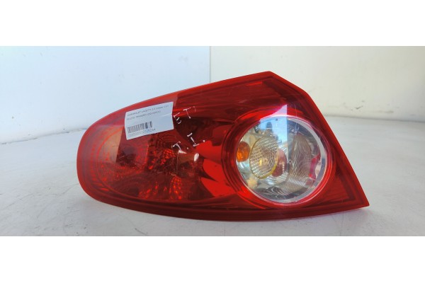 Recambio de piloto trasero izquierdo para chevrolet lacetti 2.0 diesel cat referencia OEM IAM   