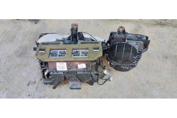 Recambio de calefaccion entera normal para lancia thema 3.0jtd 240 fap referencia OEM IAM P55111159AC  