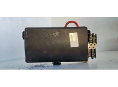 Recambio de caja reles / fusibles para opel insignia berlina 2.0cdti 130 fap referencia OEM IAM 13255300  