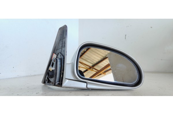 Recambio de retrovisor derecho para hyundai coupe (j2) 1.6 fx coupe referencia OEM IAM   