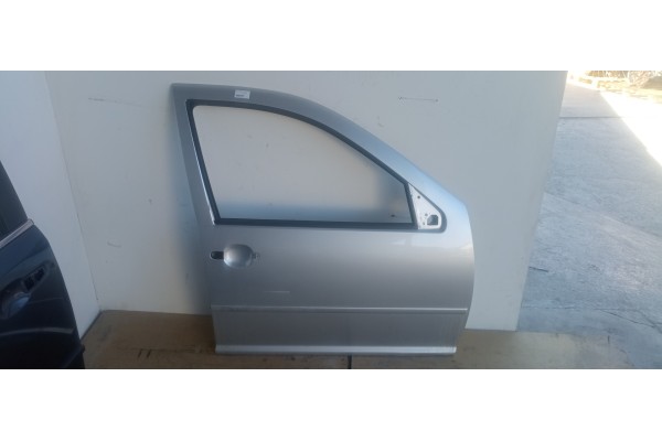 Recambio de puerta delantera derecha para volkswagen golf iv berlina (1j1) 1.9 tdi referencia OEM IAM   