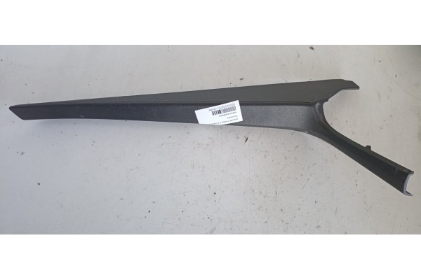 Recambio de moldura para jaguar f-pace 2.0 diesel cat referencia OEM IAM HK83044E06AEW  