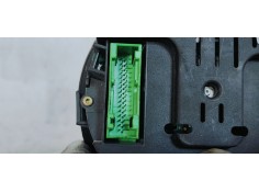 Recambio de cuadro instrumentos para audi a2 (8z) 1.4 referencia OEM IAM 8Z0920900T  