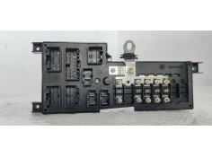 Recambio de caja reles / fusibles para volvo v70 familiar 2.4 d 5 163 referencia OEM IAM 8637841  