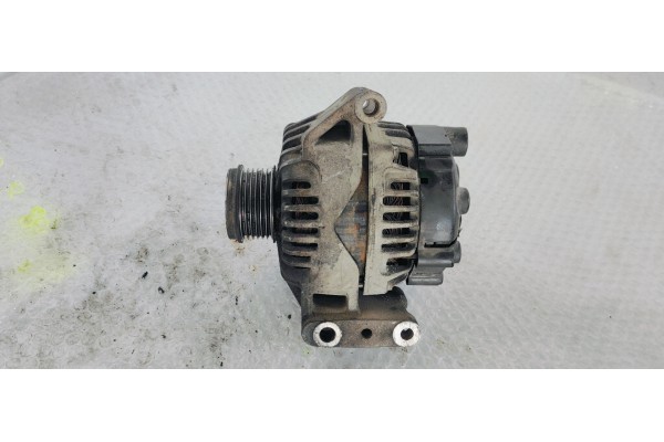 Recambio de alternador para opel astra h berlina referencia OEM IAM 13117279  