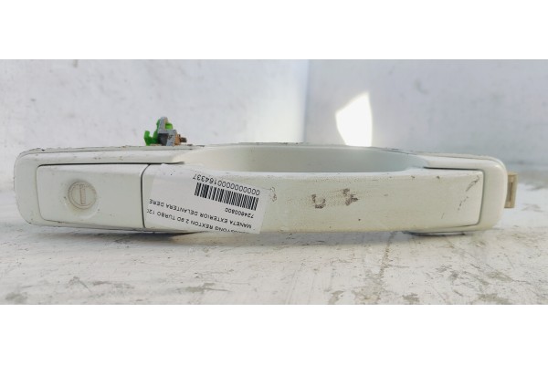 Recambio de maneta exterior delantera derecha para ssangyong rexton 2.9d turbo 120 4x4 referencia OEM IAM 724600800  