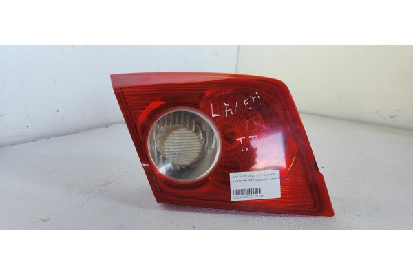 Recambio de piloto trasero izquierdo interior para chevrolet lacetti 2.0 diesel cat referencia OEM IAM   