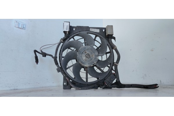 Recambio de electroventilador para opel astra h berlina 1.7 16v cdti referencia OEM IAM 0130303960  
