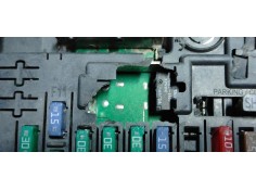 Recambio de caja reles / fusibles para citroen c4 picasso 2.0 hdi fap referencia OEM IAM 281164872  