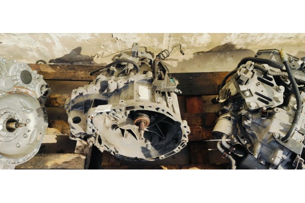 Recambio de caja cambios para renault scenic iii 1.9 dci 130 referencia OEM IAM ND4002  
