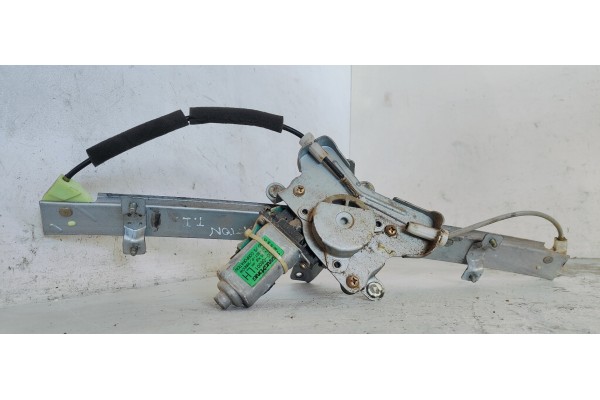 Recambio de elevalunas trasero izquierdo para ssangyong rexton 2.9d turbo 120 4x4 referencia OEM IAM 8810008001  