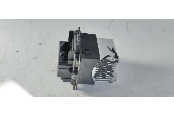Recambio de resistencia calefaccion para peugeot 207 cc sport referencia OEM IAM 36K071181156  