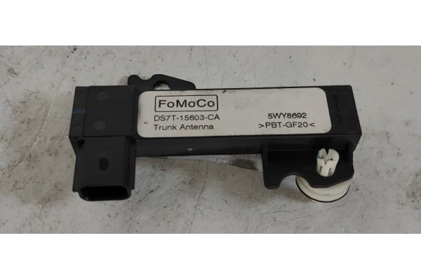 Recambio de antena para ford galaxy trend referencia OEM IAM DS7T15603CA  