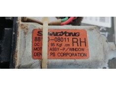 Recambio de elevalunas delantero derecho para ssangyong rexton 2.9d turbo 120 4x4 referencia OEM IAM 8810008011  