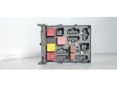 Recambio de caja reles / fusibles para renault laguna ii (bg0) 1.9 dci diesel referencia OEM IAM 8200004201E  