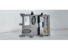 Recambio de caja reles / fusibles para renault laguna ii (bg0) 1.9 dci diesel referencia OEM IAM 8200004201E  