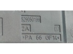 Recambio de caja reles / fusibles para opel insignia berlina edition referencia OEM IAM 529050199  