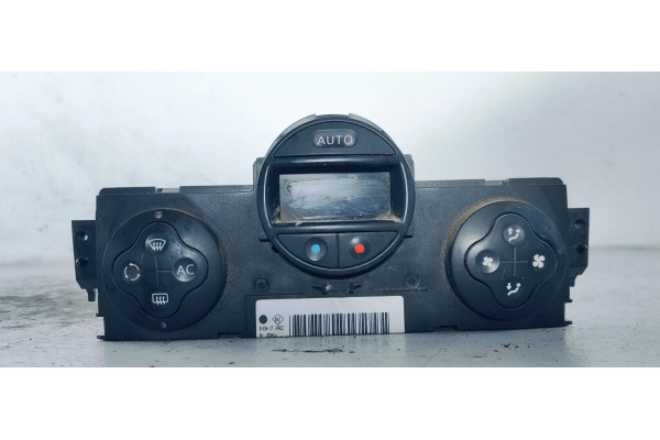 Recambio de mando climatizador para renault megane ii berlina 5p confort dynamique referencia OEM IAM 8200344840  