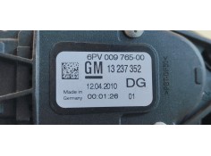 Recambio de pedal acelerador para opel insignia berlina 2.0cdti 130 fap referencia OEM IAM 13237352  