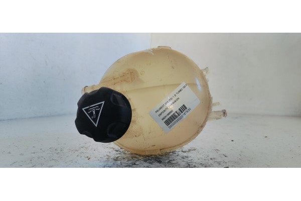 Recambio de deposito expansion para peugeot 208 (p2) 1.2i turbo 100 fap referencia OEM IAM 9824198680  
