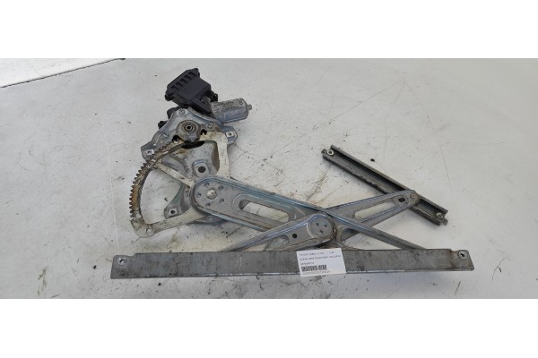 Recambio de elevalunas delantero izquierdo para toyota yaris 1.0 cat referencia OEM IAM 857020F010  