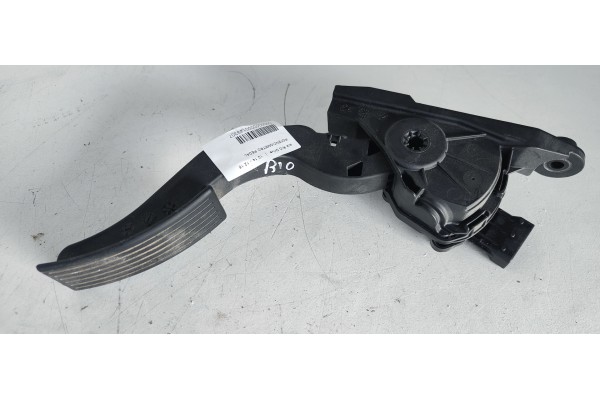 Recambio de potenciometro pedal para kia rio drive referencia OEM IAM   