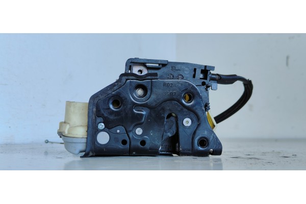 Recambio de cerradura puerta delantera derecha para volkswagen passat variant (3c5) edition referencia OEM IAM 3C2837016A  