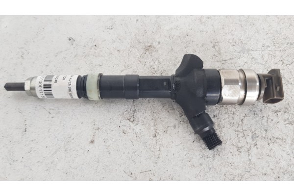 Recambio de inyector para toyota avensis berlina (t25) 2.0 executive berlina (5-ptas.) referencia OEM IAM 236700G040  