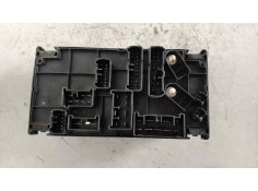 Recambio de caja reles / fusibles para subaru forester 2.0 diesel cat referencia OEM IAM 82241SG050  