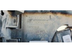 Recambio de cerradura puerta trasera derecha para volvo s40 berlina 2.4i momentum referencia OEM IAM 30699112  