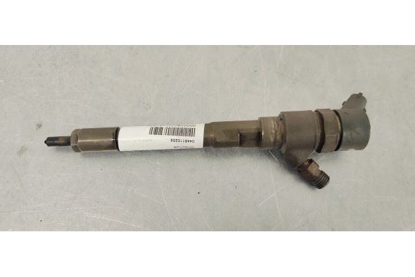 Recambio de inyector para hyundai tucson (jm) 2,0 crdi vgt comfort full 4x4 referencia OEM IAM 0445110258  