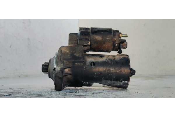 Recambio de motor arranque para volkswagen golf iv variant (1j5) 1.6 i 100 referencia OEM IAM 000121006  